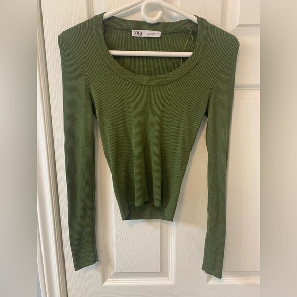 Zara cropped long sleeve - Picture 1 of 2